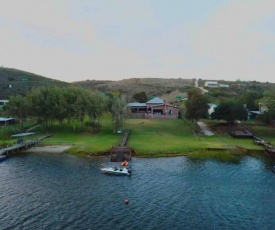 House 301 - Living The Breede