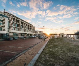 Apartment Surfer's Paradise