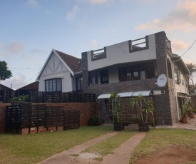 African Sky's the Limit -Quiet, peaceful self-catering