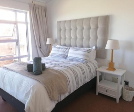 Luxury 2 bedroom Brookes Hill Suites