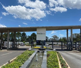 Greenpark: 9km from OR Tambo international Airport