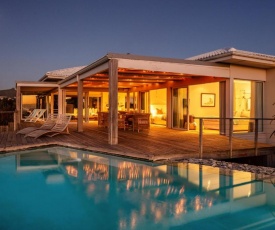 Pringle Bay Beach House by Cape Summer Villas