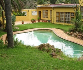 Phomolong Guest House, WestGate, Roodeporte