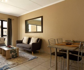 Alimama Spaces: Cosy Apartment @ Ihita Residences