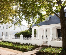 River Manor Boutique Hotel