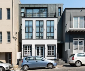 121 Waterkant Apartments