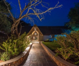 Thornybush Jackalberry Lodge