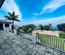 Umhlanga 10 sleeper with pool, garden and sea views