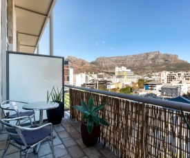 City Slicker Double Volume Loft, Table Mountain View, close to V&A Waterfront