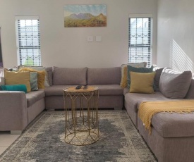 Feel@Home Villa - Bloubergstrand