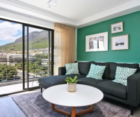 Luxury Family Apartment in Castle Rock with great views of Table Mountain