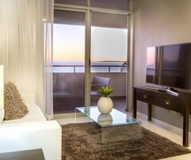 Modern Beachfront with Ocean Views - Infinity G9, Blouberg, Cape Town