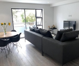 New cool flat in Cape Town City Bowl (Zonnebloem)