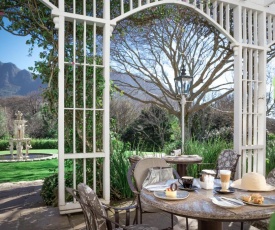 Vineyard Hotel