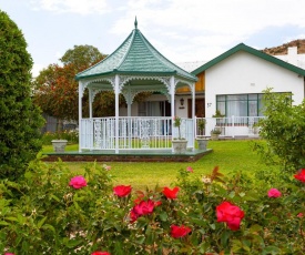 Colesview Guest House