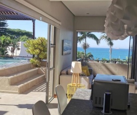 Eden Palms - Penthouse Apartment with sea views