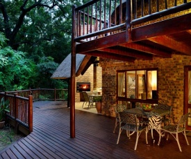 Cambalala's Private Villa - In Kruger Park Lodge - Free Wifi - Serviced Daily