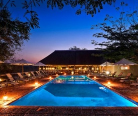 Nyati Safari Lodge