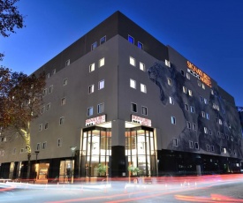 Signature Lux Hotel By ONOMO, Sandton